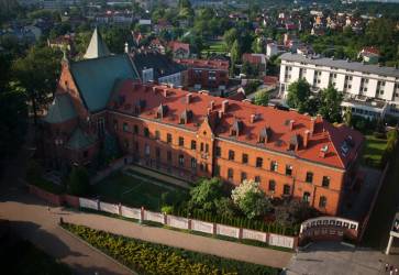 Kltor sestier Matky Boieho milosrdenstva sa nachdza v krakovskom mestskom bloku agiewniki-Borek Facki. Snmka: wikimedia commons/Daniel.Zolopa/cc