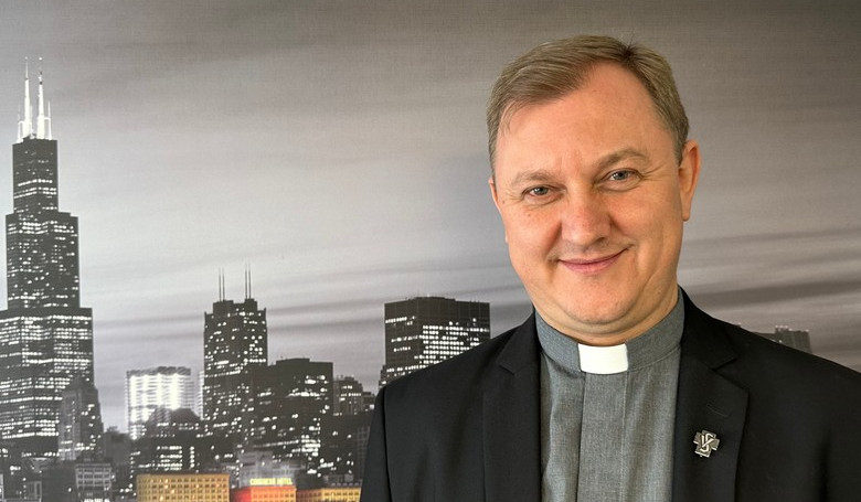 Vidie, e chce by blzko uom