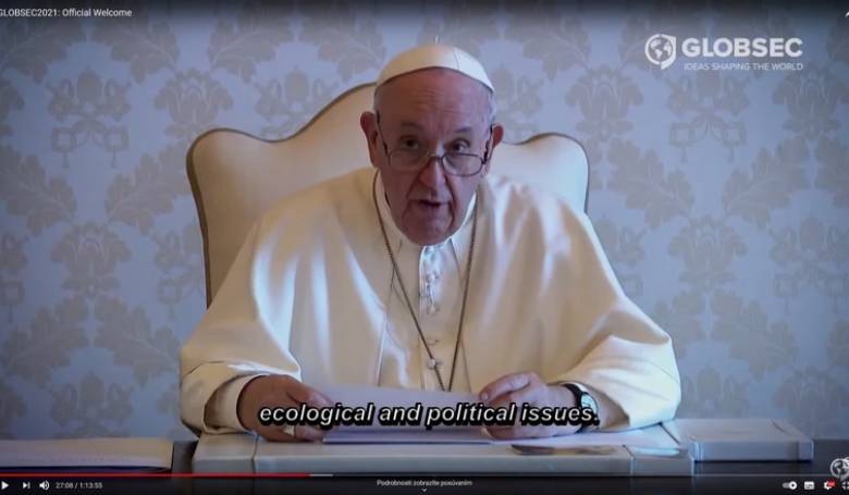 Pápež vystúpil na bratislavskom fóre