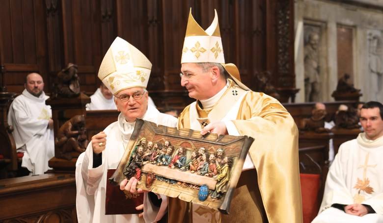 Apotolsk nuncius venoval dar jubilujcej Bratislavskej arcidiecze