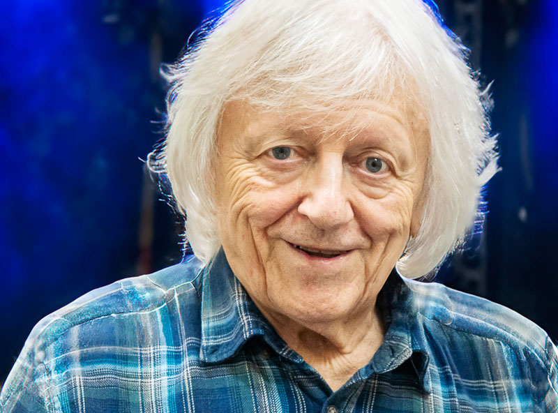 Robi� �u�om rados� na javisku ma nap��a